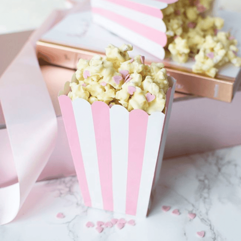 Read more about the article “How to Choose the Perfect Cardboard Popcorn Boxes for Your Event”